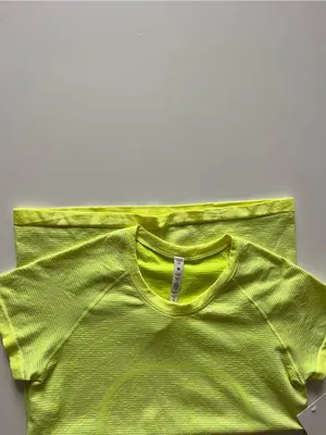 lululemon athletica NWT Swiftly Tech SS 2.0 Disorted Noise Neon Lemon Sorbet-10 thumbnail 9