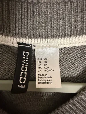 H&M Gray V-Neck Knit Sweater Vest with White Trim thumbnail 2