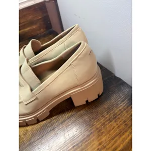 Crown Vintage Tan Heeled Loafers‎ Size 6 thumbnail 4