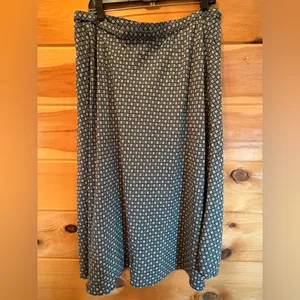J. Jill Black and Cream Geometric A-Line Skirt thumbnail 3