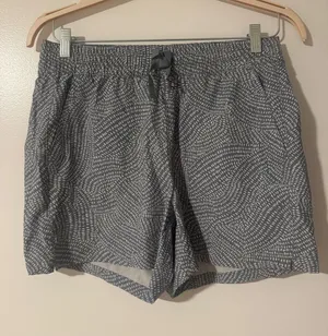 Orvis Women's Gray Patterned Drawstring Shorts thumbnail 1