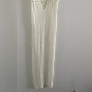White Knit Halter Maxi Dress Size Medium New With Tag thumbnail 3