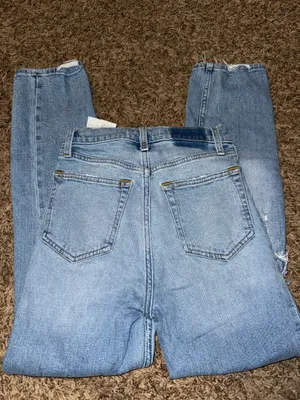 Abercrombie & Fitch thumbnail 4