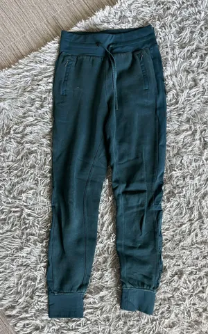 Lululemon Vintage Joggers thumbnail 1
