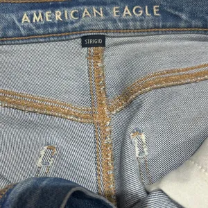 American Eagle Super High-Rise Baggy Straight Jeans thumbnail 8