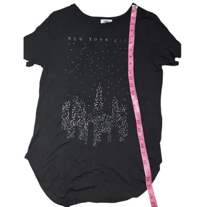 Old Navy Women's Graphic Short Sleeve Glitter NYC Graphic Tee Sz M thumbnail 5