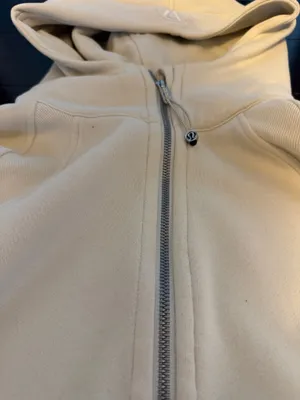 Lululemon Scuba Hoodie thumbnail 2