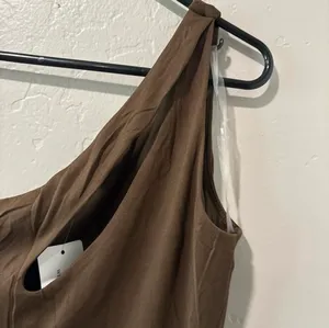 Windsor Brown One Shoulder Dress thumbnail 4