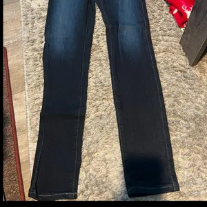 AG Adriano Goldschmied the abbey mid rise skinny jeans size‎ 27 thumbnail 2