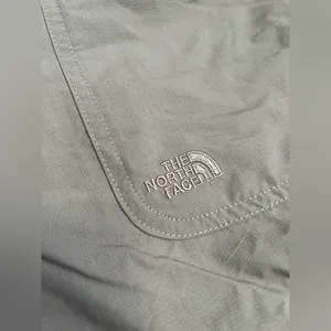 Size 10 North Face Hiking Pants, Women’s Large Hiking pants thumbnail 4