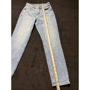 American Eagle Outfitters Womens Mom Jeans‎ Light Wash Distressed High Rise Size thumbnail 6