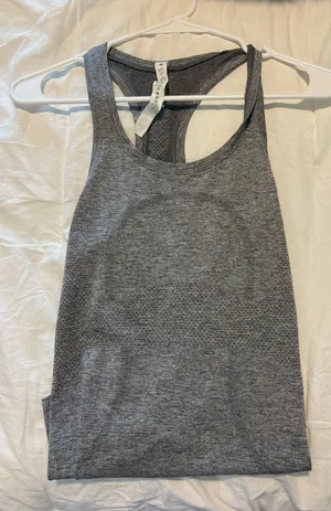 Lululemon tank thumbnail 1