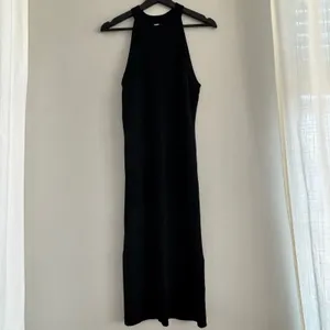 Old Navy Fitted Sleeveless Rib-Knit Midi Sweater Dress Ribbed Black Large Tank thumbnail 8