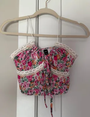Shein Tank Top Cropped thumbnail 1