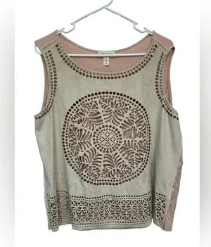 Liberty Garden beige laser cut pattern sleeveless top NWOT thumbnail 1