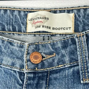 Levi's Vintage Y2K Levi Strauss Signature Low Rise Bootcut Jeans Sz 8 Medium Western thumbnail 4