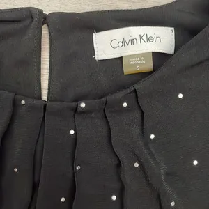 Calvin Klein Black Silver Studded Sleeveless Keyhole Back Tank Top Size Small thumbnail 9