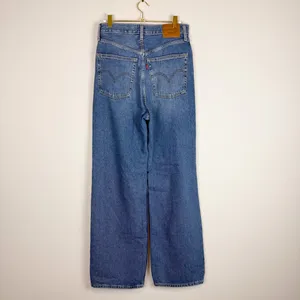 Levi’s Premium High Loose Distressed Wide Leg Jeans‎ Size 26 thumbnail 11