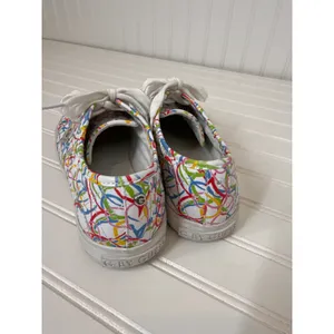 G by Guess Womens Backer Faux Leather Flat Fashion Sneakers Multicolor Size 9 thumbnail 4