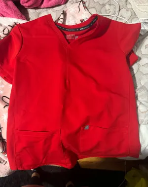 Fabletics Scrub Set thumbnail 1