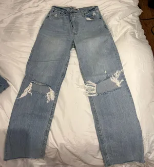 Abercrombie 90s Ultra High Rise Jean thumbnail 1