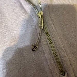 Lululemon Scuba thumbnail 3