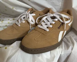 Reebok tan and white suede sneakers thumbnail 1