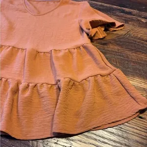 Ladies Fall Sienna Color  Top size small - like new!! thumbnail 2