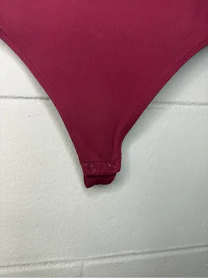 Babaton Aritzia Contour Off the Shoulder Bodysuit in Wine Red Women’s Size Small thumbnail 5