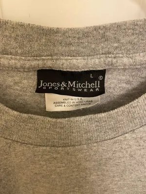 Jones & Mitchell Sportswear University Of Cincinnati Bearcats Long Sleeve Shirt thumbnail 5