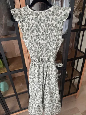 Joie floral cotton Maxi dress smocked midi short sleeve ruffle pockets tie waist thumbnail 4