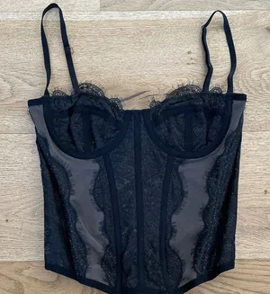 Urban Outfitters - Out From Under Modern Love Bustier Crop Top in Black thumbnail 1