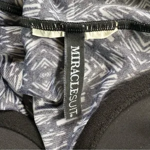 MiracleSuit One Piece Swim Suit Black Underwire Women’s 8 See Measurements thumbnail 14