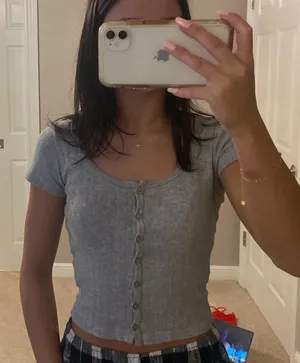 Brandy Melville Zelly Top thumbnail 2