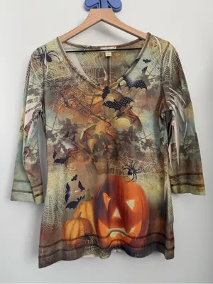Small 90s Y2K Halloween Print V Neck 3/4 Sleeve Tee Bats Spiders Pumpkin Relaxed thumbnail 1