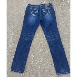Ariya Women's Dark Wash‎ Distressed Emroidered Straight Leg SZ 9/10 Western thumbnail 3