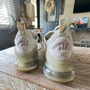 🦄RARE Nike Air Max 270👟 ~8.5 thumbnail 12
