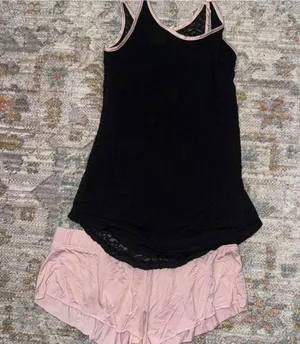 Y2k Victoria's Secret Camisole and shorts with bow thumbnail 1