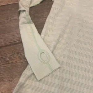Lululemon long sleeve swiftly thumbnail 3