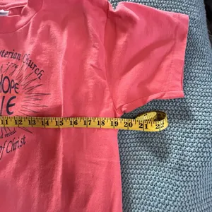 Vintage Religious T Shirt Single Stitch Best 50 50 Size Medium Faith Hope Pink thumbnail 2