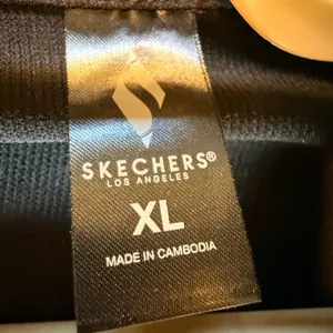 NEW Skechers GOwalk Gorpcore. XL Black Quarter Zip Pullover Gold Zipper NWT thumbnail 4