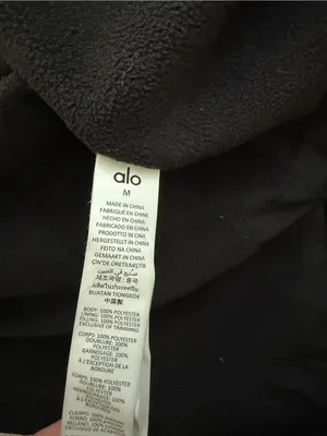ALO Yoga Urbanite Wrap Puffer Jacket Size Medium thumbnail 6