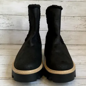 NEW Dolce Vita Women's Vinny Cozy‎ Fur Lined Lug Sole Platform Boots in Black thumbnail 3