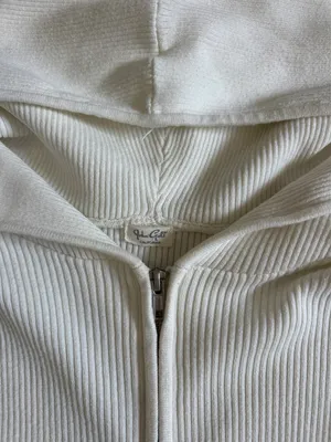 Brandy Melville Sweater thumbnail 3