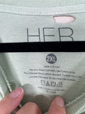 H.E.R. Green Distressed Tee Shirt Womens 2X Casual Band T Oversized Short Sleeve thumbnail 6