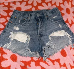 Levi's jean shorts thumbnail 1
