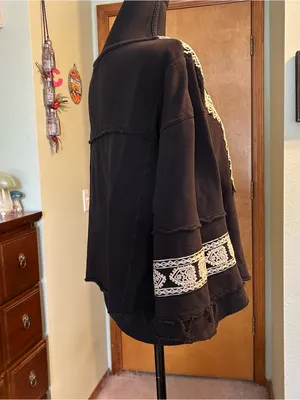 Free People Santa Maria pullover black & cream geometric embroidery size M thumbnail 2