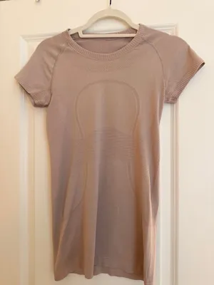 Lululemon Swiftly Tech Short Sleeve Shirt thumbnail 1
