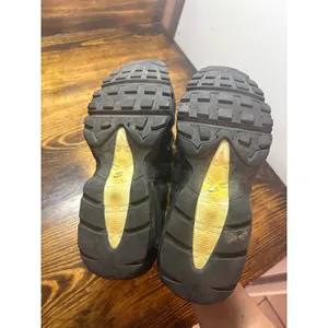 Nike‎ Black And Gold Air Max Sneakers Size 5.5 thumbnail 6