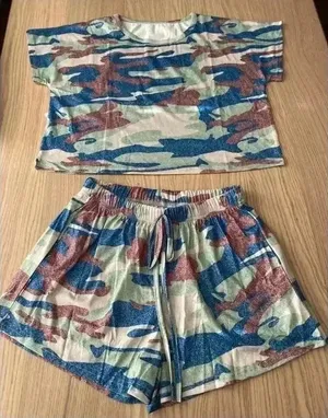 🆕Crop Top And Drawstring Shorts Camo Print Set M🆕 Green Size M thumbnail 1